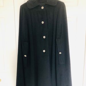 Vintage pure cashmere wool lined, long and full cape, excellent condition